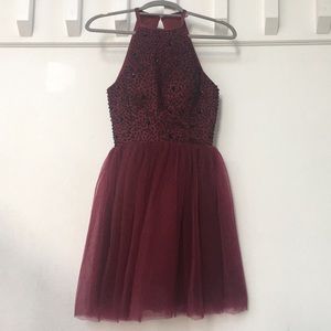 Beautiful Beaded Tulle Halter w Keyhole BNWOT